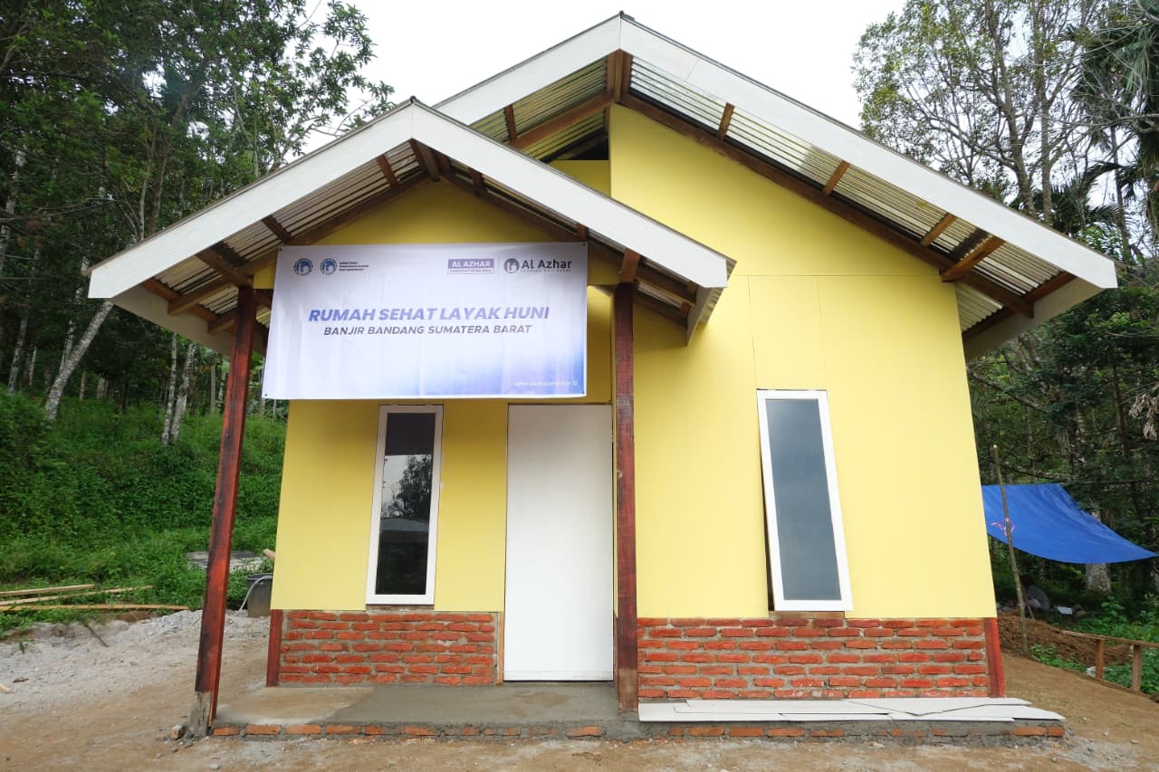 LAZ Al Azhar Rampungkan Pembangunan RUSLI bagi Penyintas Banjir Bandang di Agam